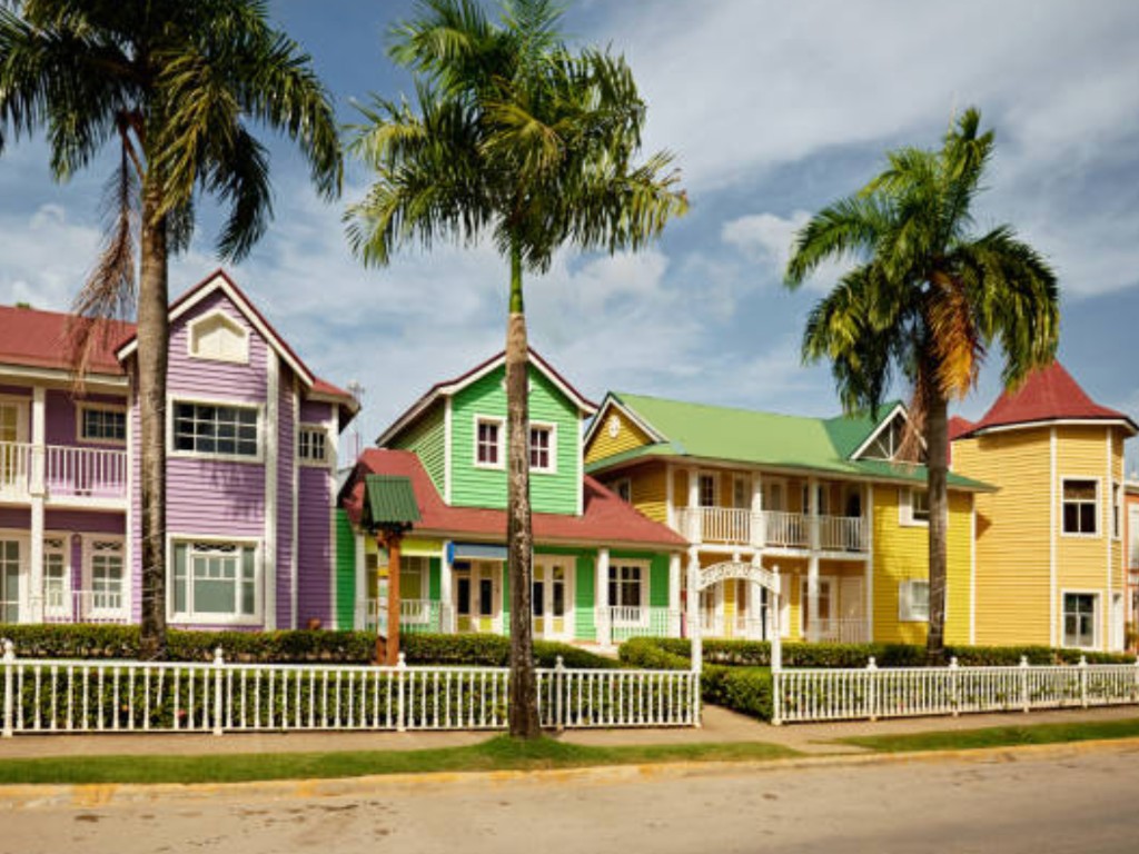 Colorful Caribbean-style houses in Samana's Pueblo de los Pescadores